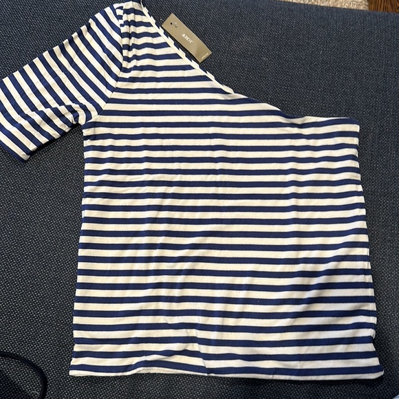 J Crew top - Picture 3 of 4